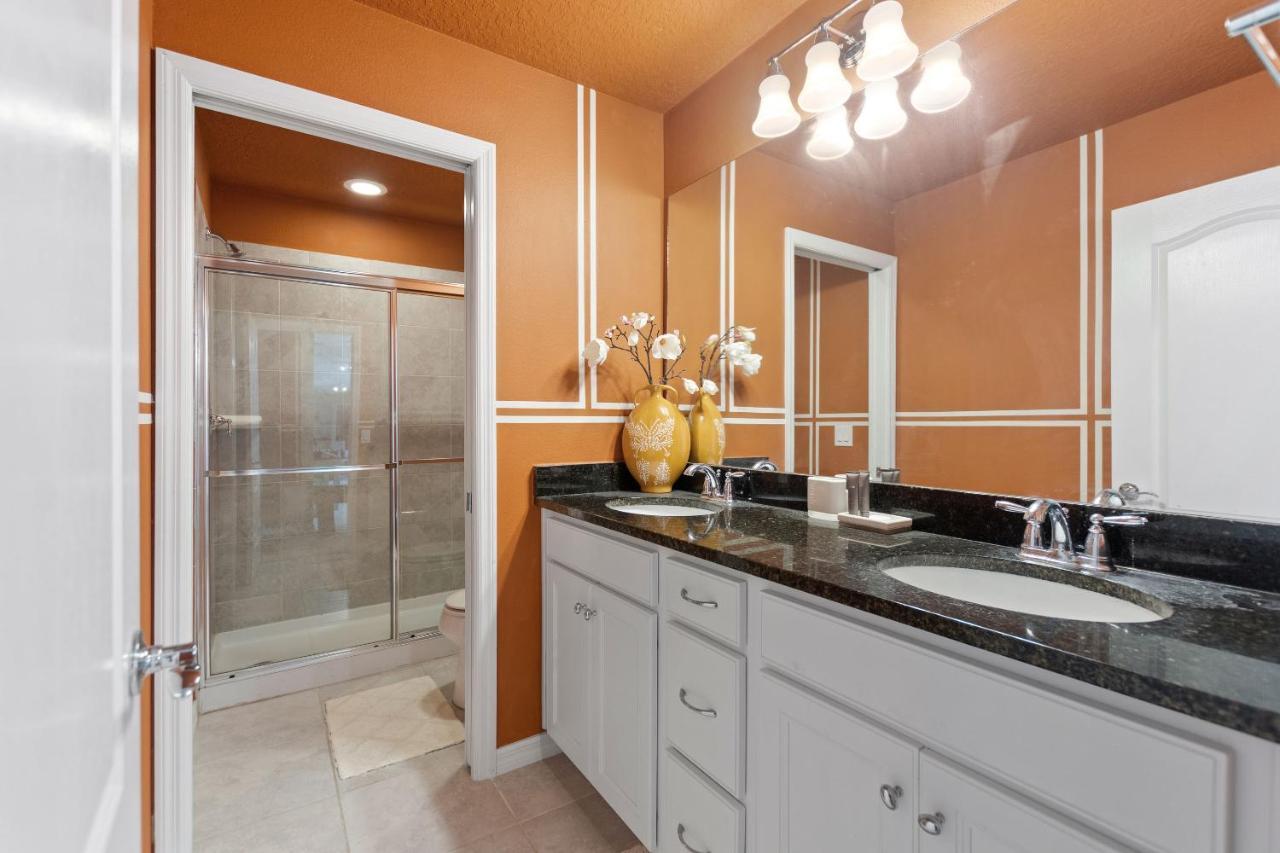 Stylish Cozy Family Getaway With Private Pool And Lake View Kissimmee Eksteriør billede